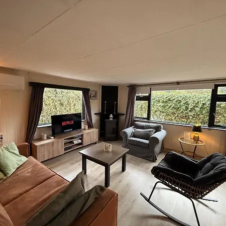 Veluwe - Fenced Private Garden - With Airco - Recreational Only - 50 Mins From Amsterdam By Car Chalet
