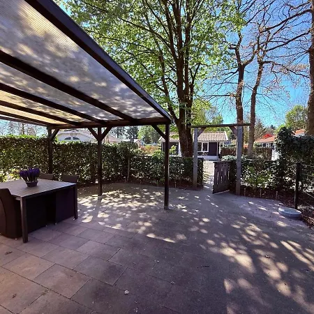 Veluwe - Fenced Private Garden - With Airco - Recreational Only - 50 Mins From Amsterdam By Car Chalet