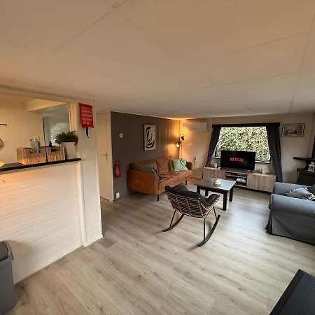 Veluwe - Fenced Private Garden - With Airco - Recreational Only - 50 Mins From Amsterdam By Car * Putten