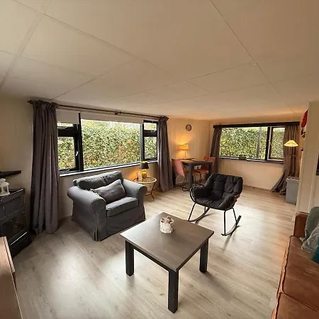 Veluwe - Fenced Private Garden - With Airco - Recreational Only - 50 Mins From Amsterdam By Car Putten